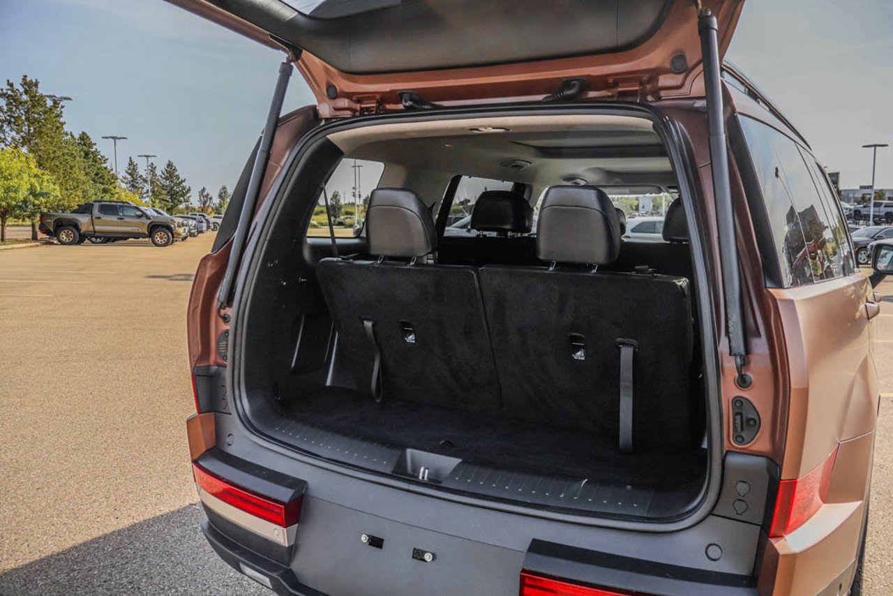 2024 Hyundai Santa Fe Luxury AWD Bronze Sherwood Park - photo #7