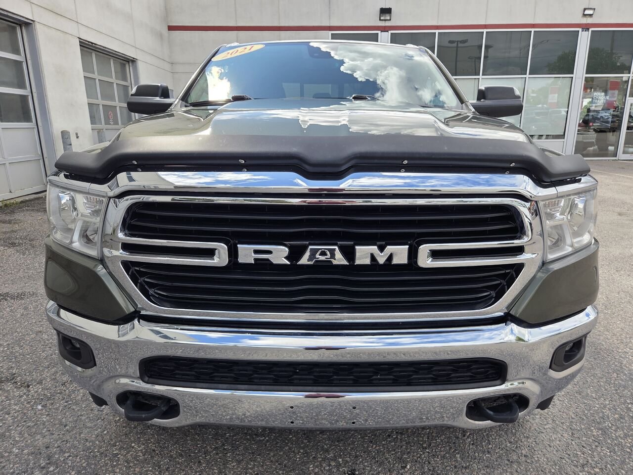 2021 RAM 1500 BIGHORN Green Mont-Laurier - photo #2