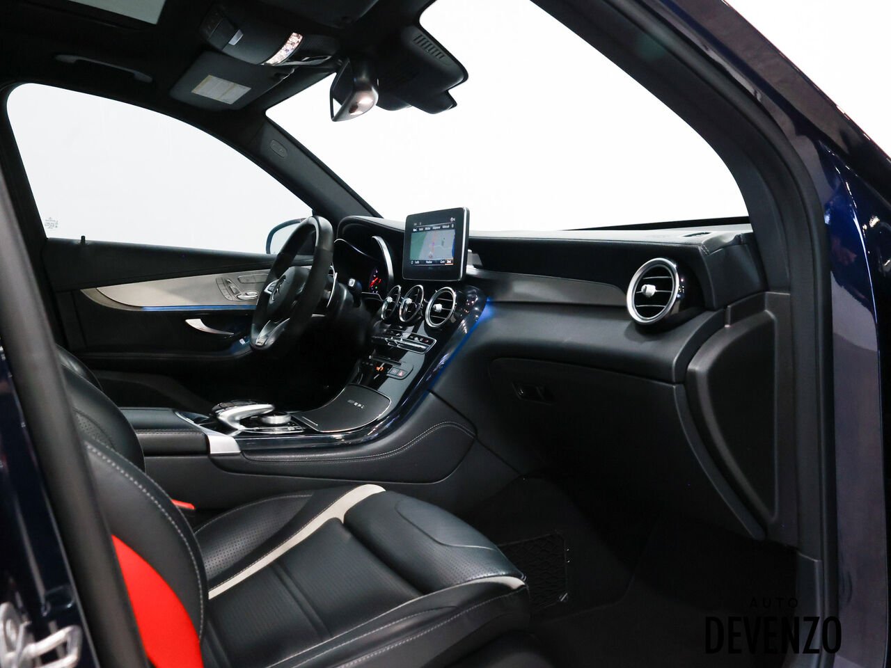 2019 Mercedes-Benz GLC Blue Saint-Eustache - photo #5