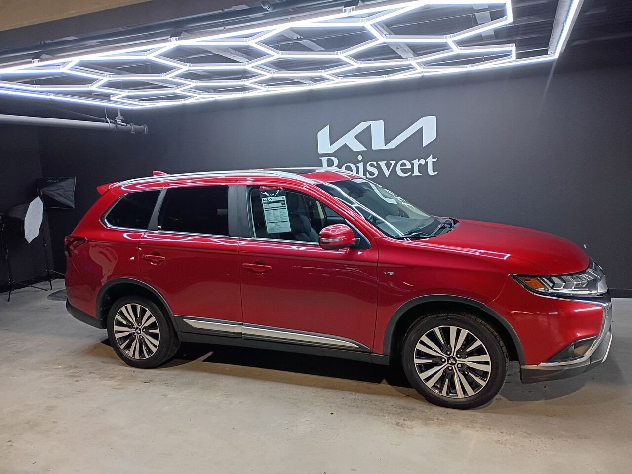 2019 Mitsubishi Outlander Red Blainville - photo #5