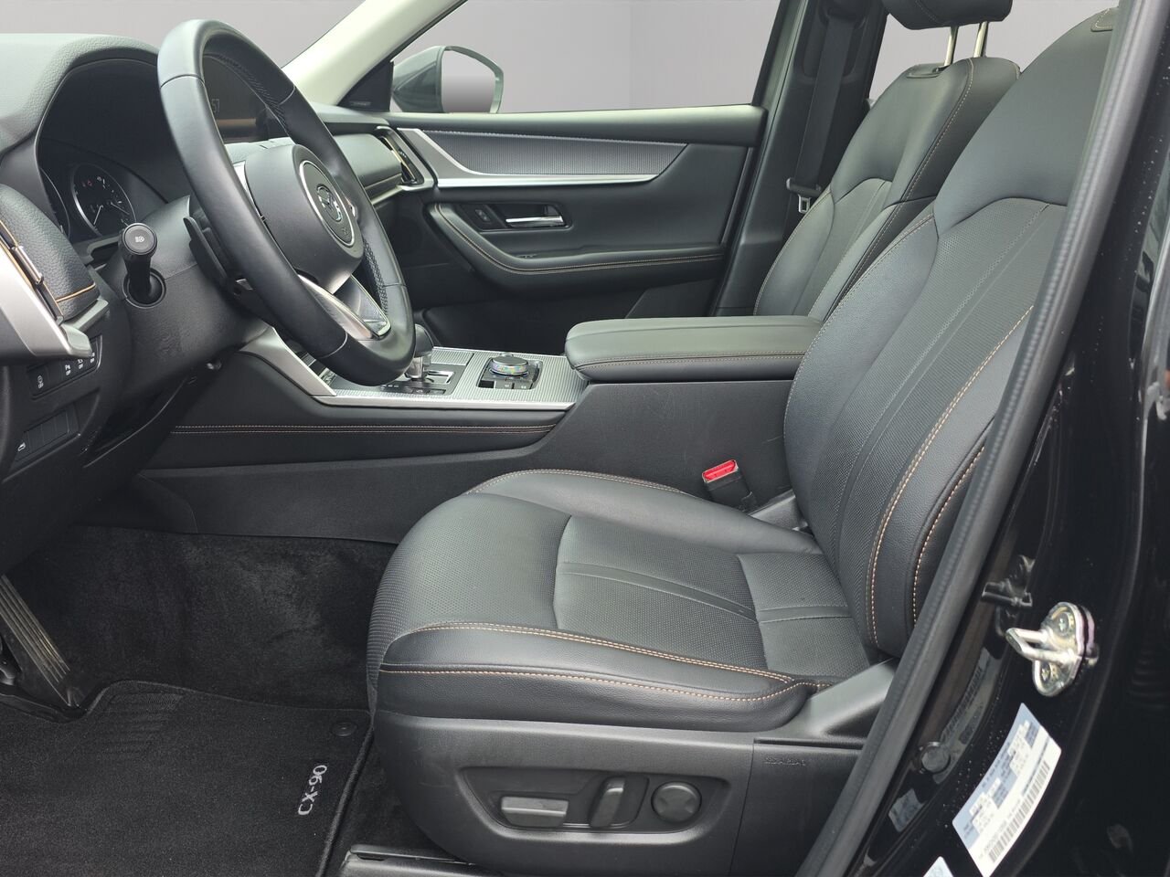 Mazda CX-90 hybride léger GT TI, 7PASSAGERS, SIEGE CHAUFFANTS AVANT ET ARRIÈRE, TOIT PANORAMIQUE 2025 Noir Val-David - photo #11