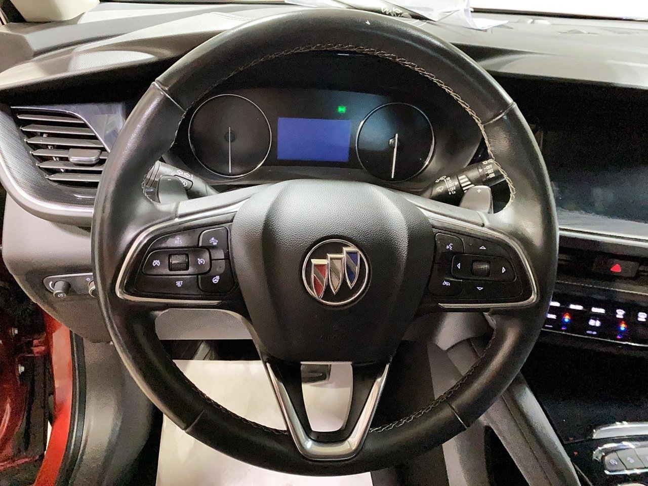 Buick Envision NIV LRBFZMR46PD016377 2023 Rouge Chicoutimi - photo #10