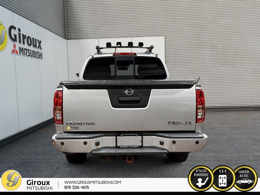2019 NISSAN FRONTIER PRO-4X cabine double 4x4 caisse standard BA Grey