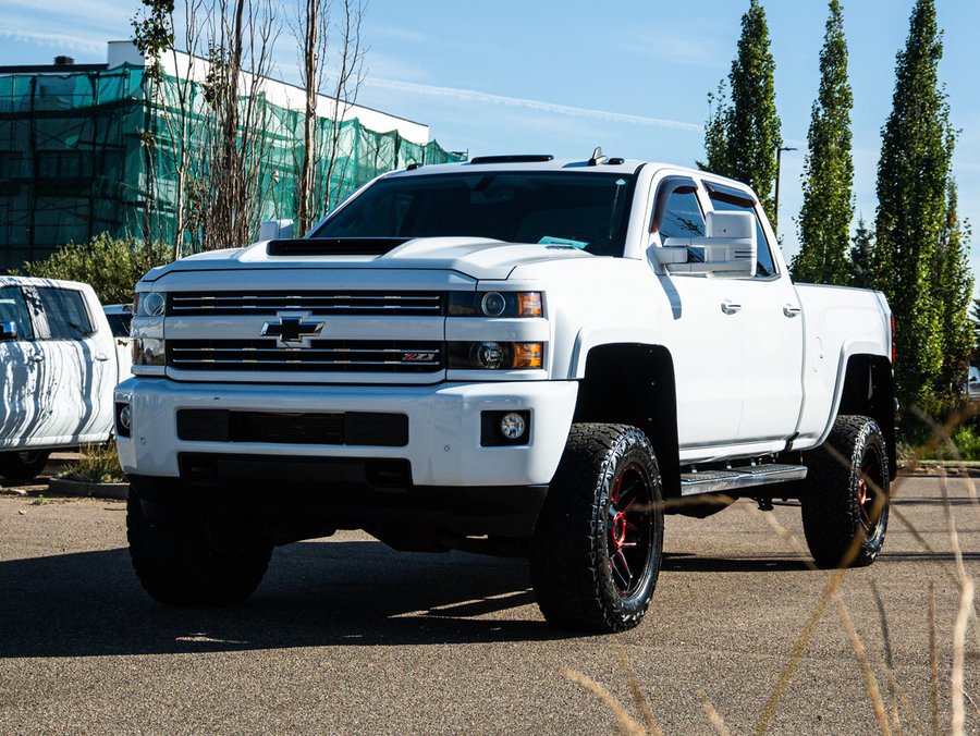 2018 Chevrolet Silverado 3500HD LT Custom Sport 6.6L Duramax Z71 | Lift Kit White