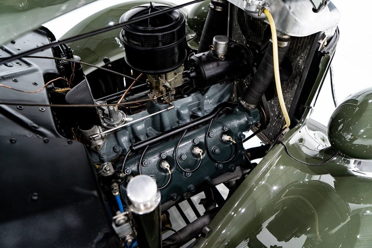 Ford Model 48 Phaeton PRIX EN USD | Beautifully presented in original condition 1936 Vert Montréal - photo #86