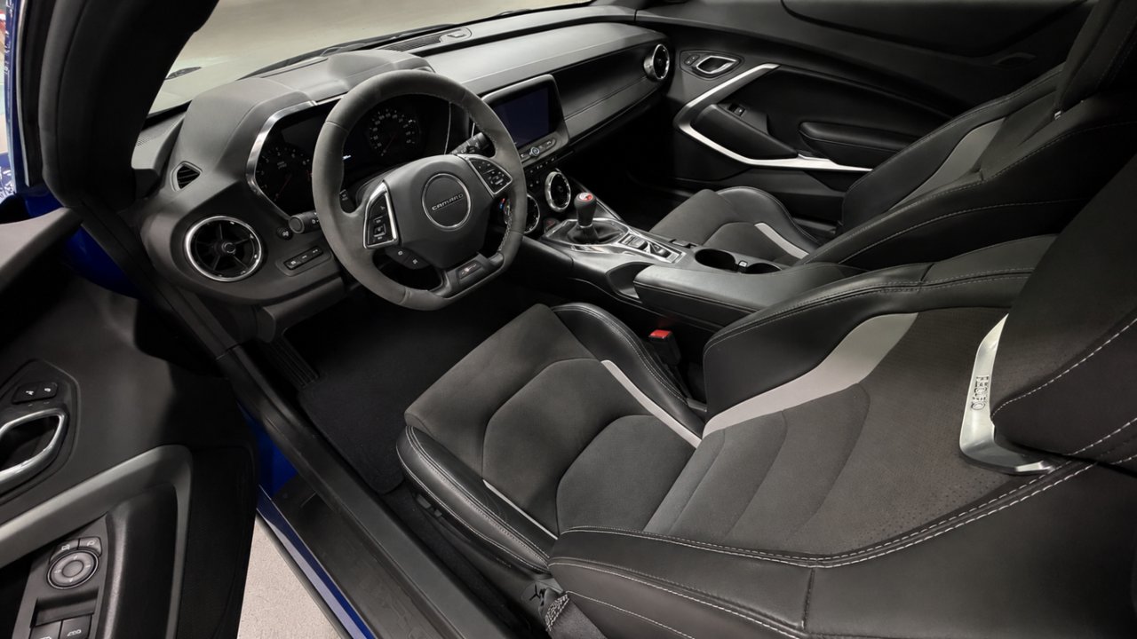 2017 Chevrolet Camaro 1SS 1LE TRACK PACK | WILL Blue Granby - photo #3