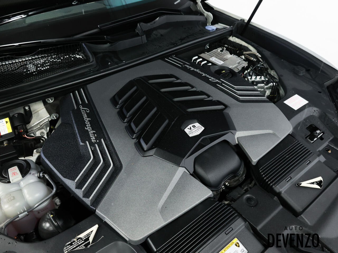 2023 Lamborghini Urus White Saint-Eustache - photo #16