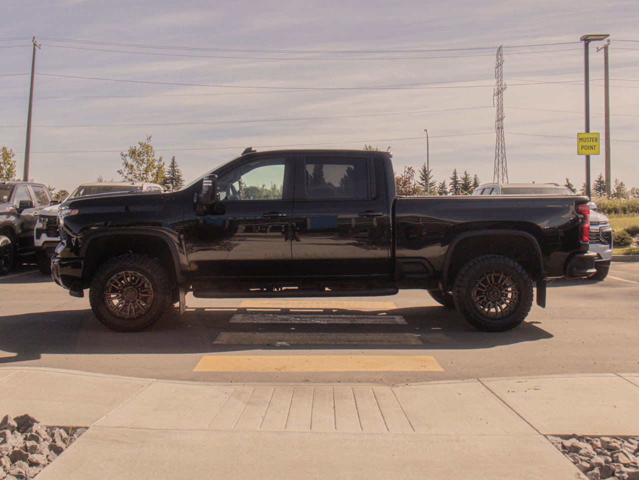 2024 Chevrolet Silverado 2500HD 4WD Crew Cab 159 LT Black Sherwood Park - photo #6