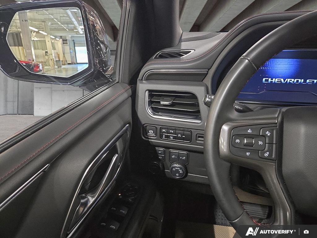 2024 Chevrolet Suburban 2602514A | RST | CK10906 Black Edmonton - photo #16