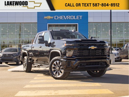 2025 Chevrolet Silverado 2500HD Custom 6.6L Duramax | 20in Wheels Black