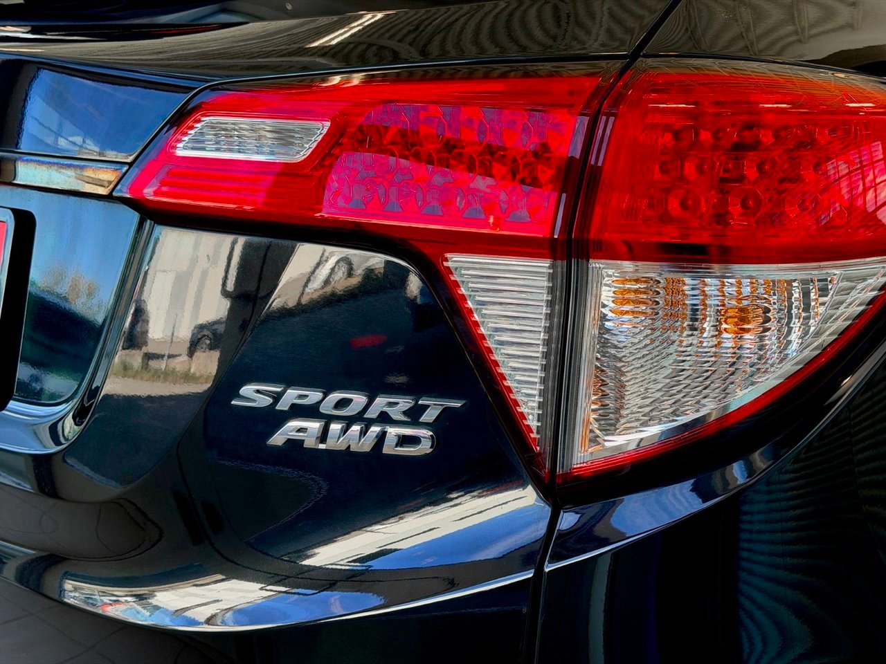 Honda HR-V 2021 Noir Notre-Dame-des-Prairies - photo #10