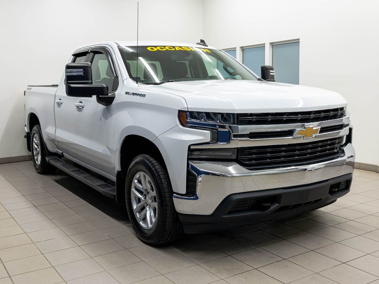 Chevrolet Silverado 1500 LT V8 4X4 *GR. REMORQ MAX* SIEGES CHAUFF *CARPLAY 2020 Blanc Saint-Jérôme - photo #8
