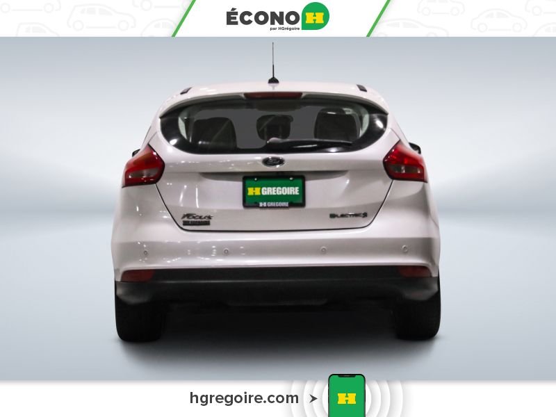 2018 Ford Focus White Laval - photo #6
