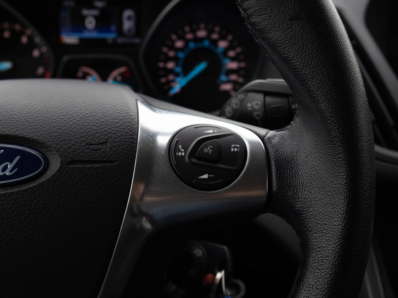 2015 Ford Escape FWD 4dr SE Grey Sherwood Park - photo #20