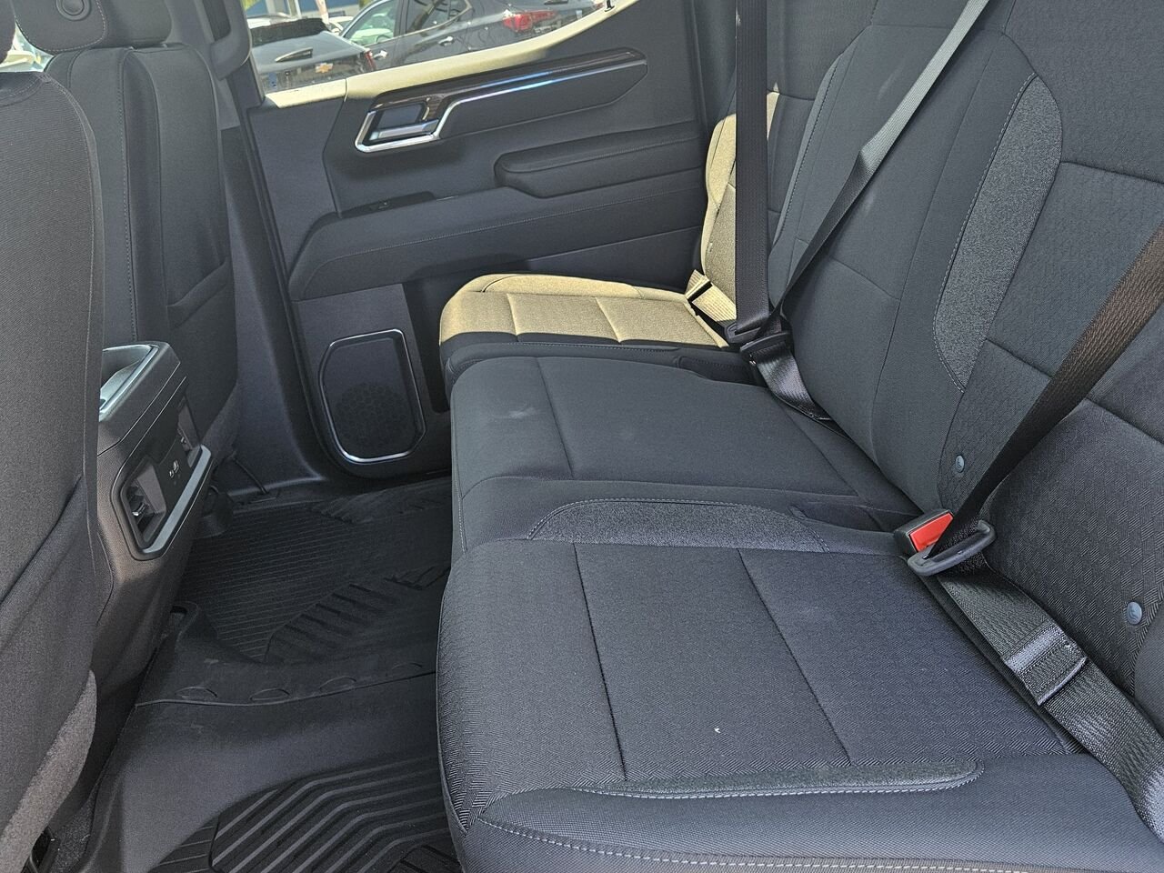 2026 Chevrolet Silverado 1500 RST cabine multiplace 4RM 157 po Summit White Thetford Mines - photo #12