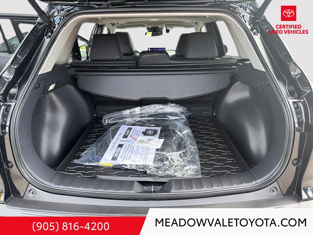 2026 Toyota Corolla Cross Top of the line Corolla Cross. Low Km's and comes with dash camera and cargo liner Black Mississauga - photo #22