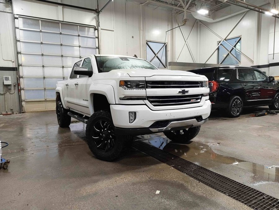 2017 Chevrolet Silverado 1500 LTZ Plus 6.2L Z71 | Aftermarket 6in BDS Lift Kit White