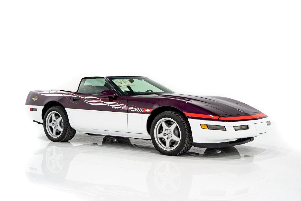 1995 Chevrolet Corvette *PRIX EN USD* RPO Z4Z PACE CAR PRESENTED IN DELIVERY PACKAGING WITH ONLY 192MILES (307KM) FROM NEW White Montreal - photo #46