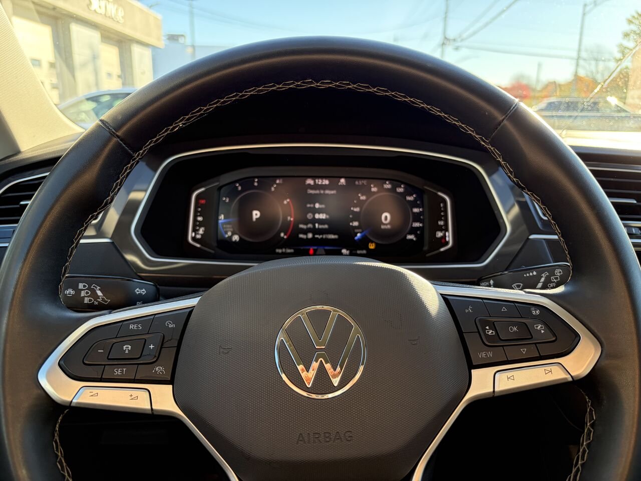 2024 Volkswagen Tiguan Comfortline 4MOTION Grey Montmagny - photo #15