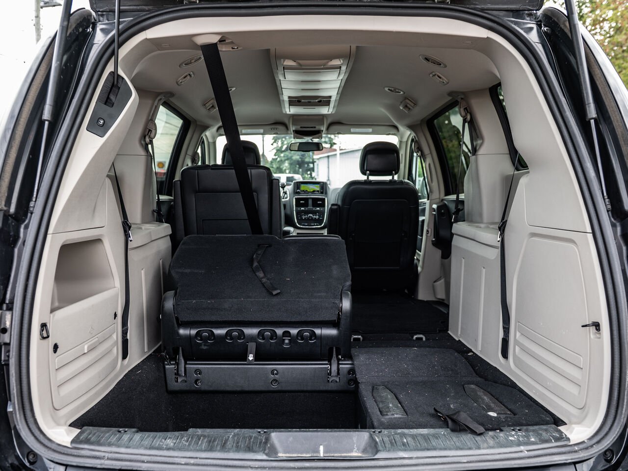 2016 Dodge Grand Caravan Black Sainte-Julienne - photo #9