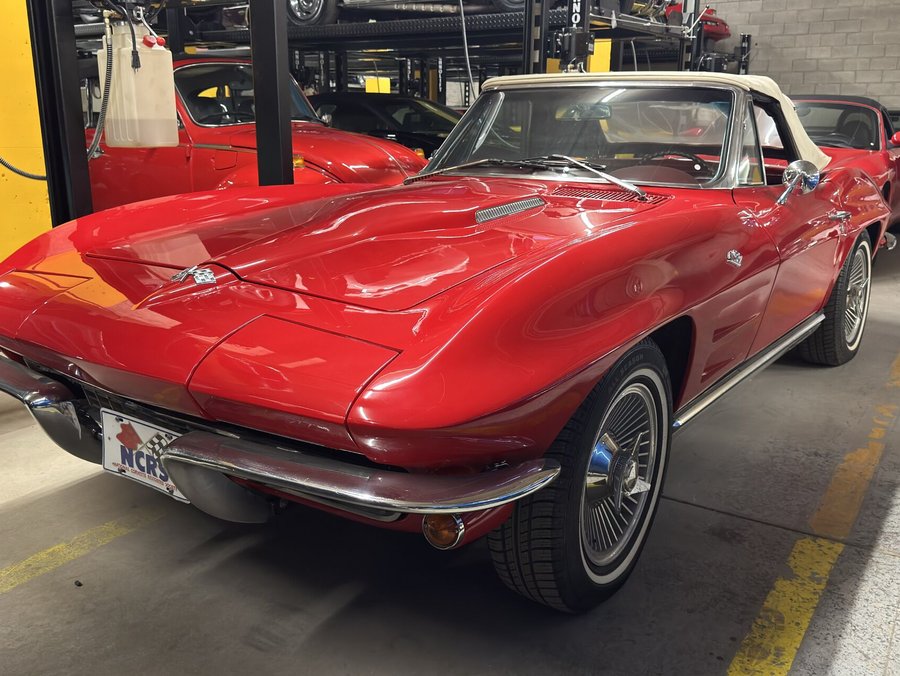 Chevrolet Corvette 1964 Rouge