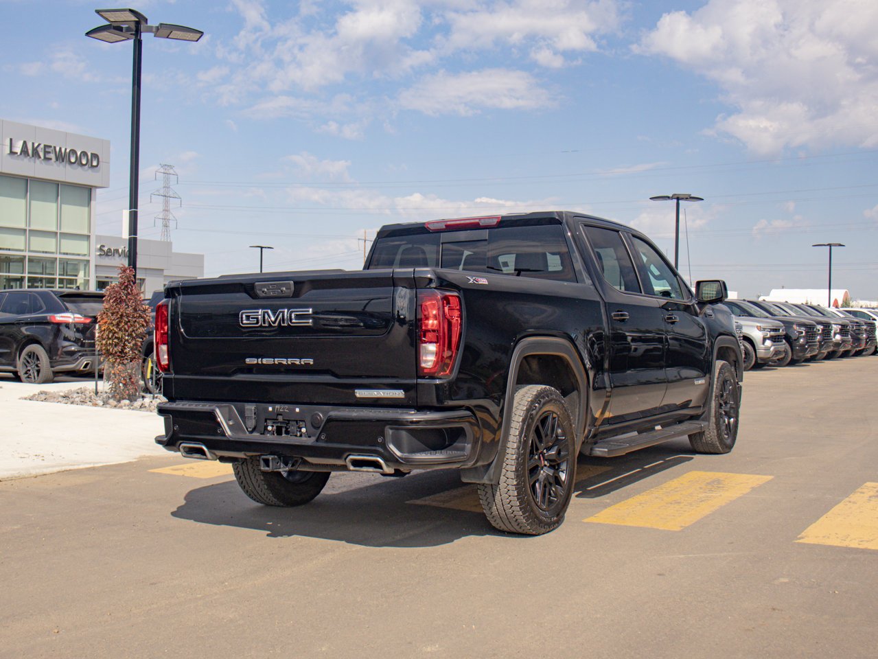 2024 GMC Sierra 1500 4WD Crew Cab 147 Elevation Black Sherwood Park - photo #9