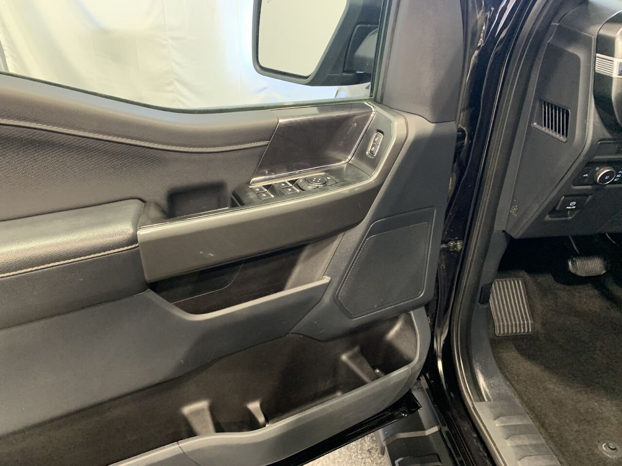 2022 Ford F-150 XLT cabine SuperCrew 4RM caisse de 5,5 pi Black Châteauguay - photo #24