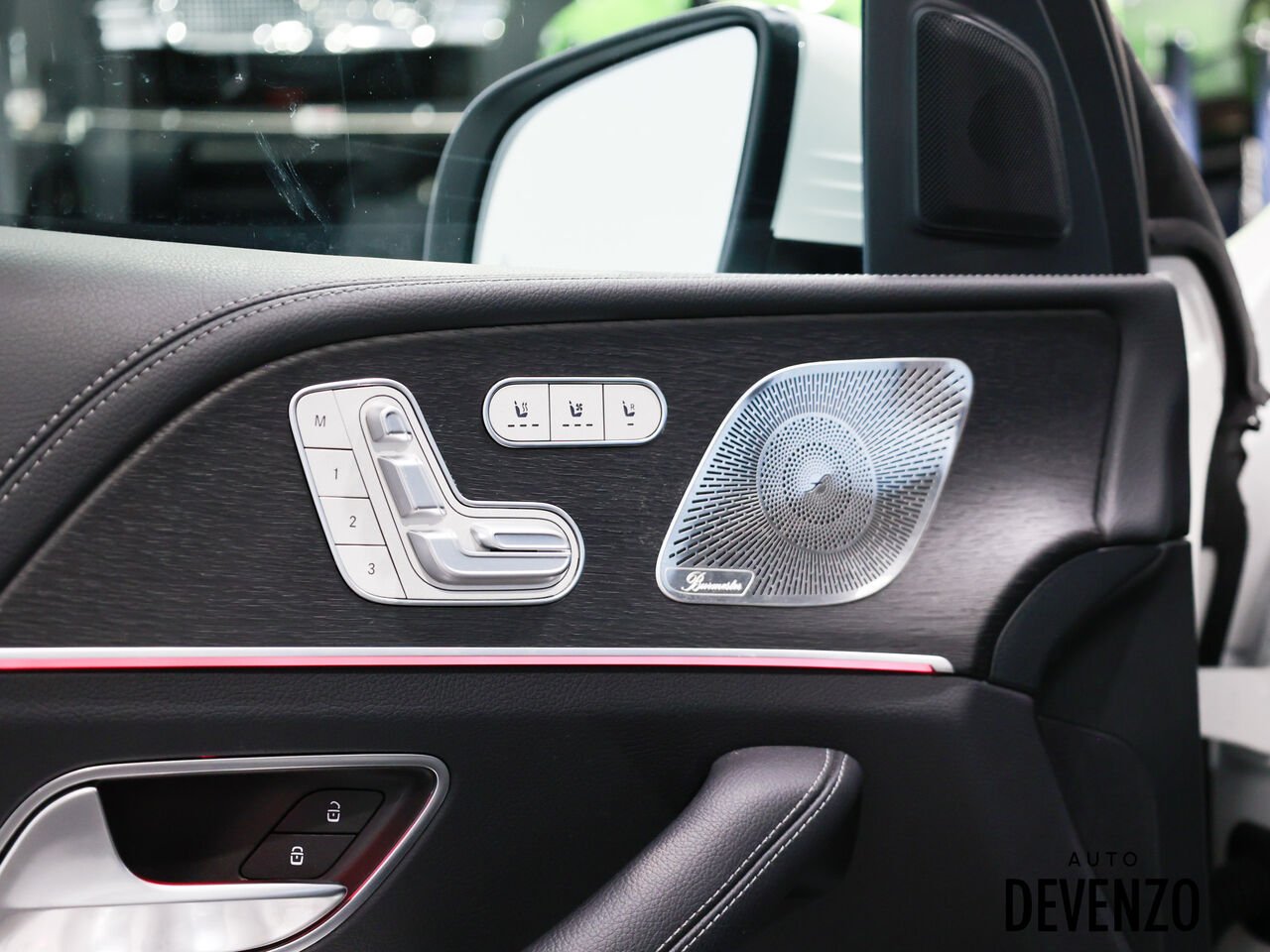 Mercedes-Benz GLS 2026 Blanc Saint-Eustache - photo #12