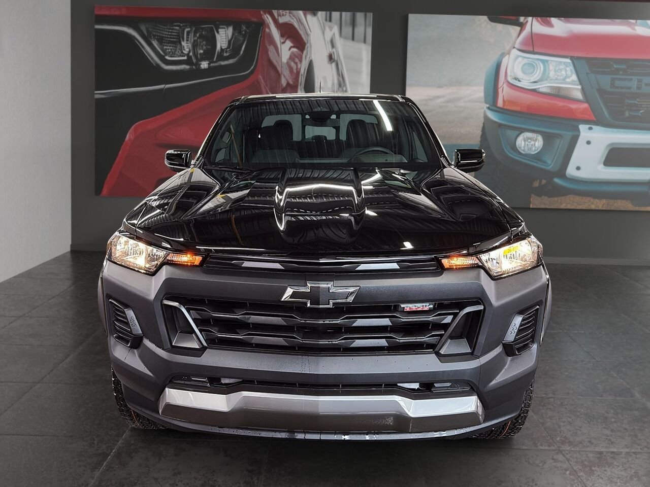 CHEVROLET Colorado TRAIL BOSS 4RM 2026 NOIR Saint-Hyacinthe - photo #1