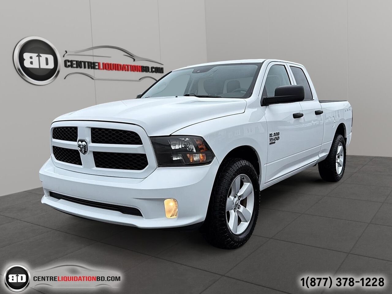 Ram 1500 Classic Express QUAD CAB V6 3.6L 4X4 | BD0187 2021 Noir Granby - photo #0