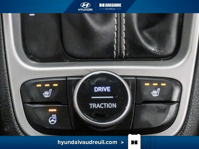 Hyundai Venue 2024 Rouge Blainville - photo #27