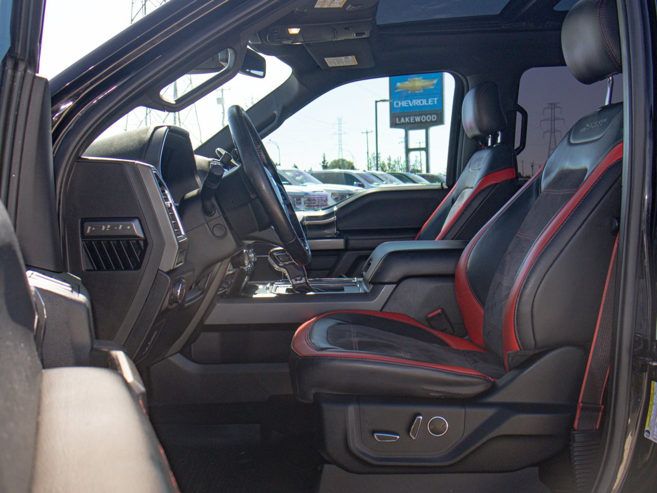 2016 Ford F-150 4WD SuperCrew 145 Lariat Black Sherwood Park - photo #18