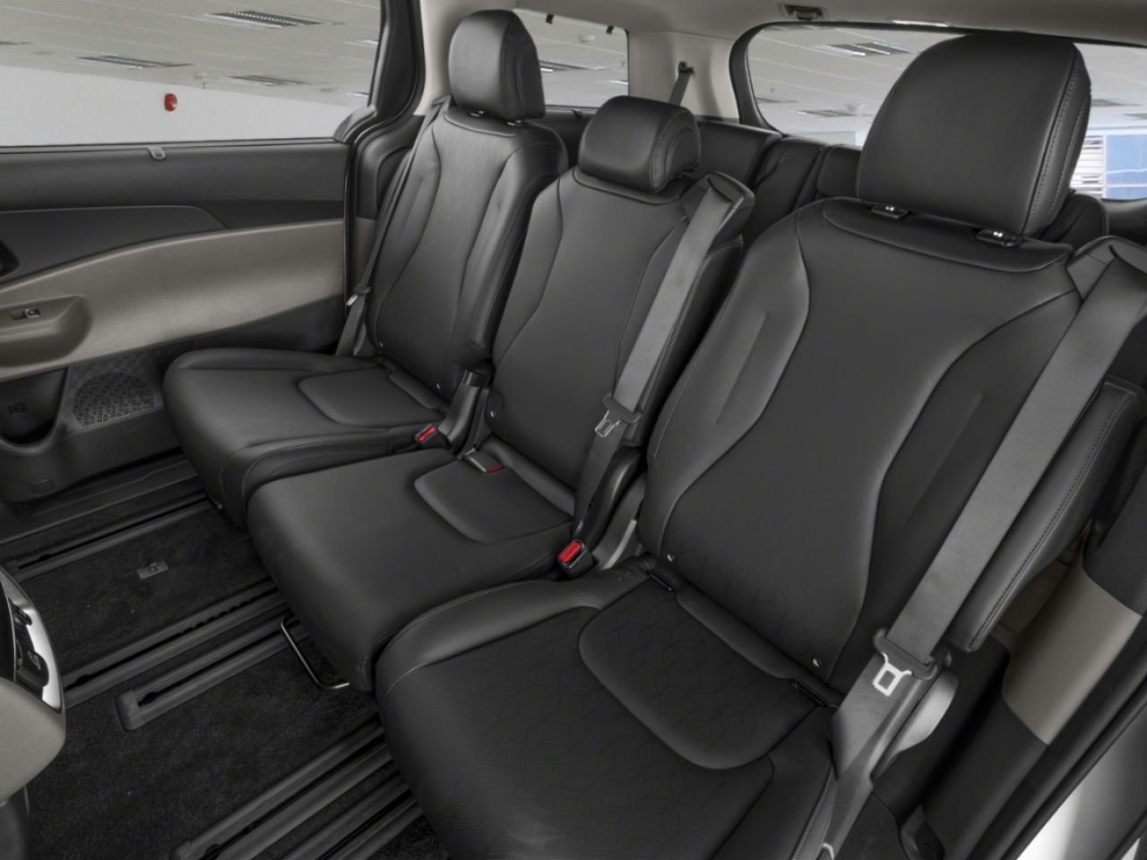 Kia Carnival hybride 2027 Blanc neige nacré Nantes - photo #11