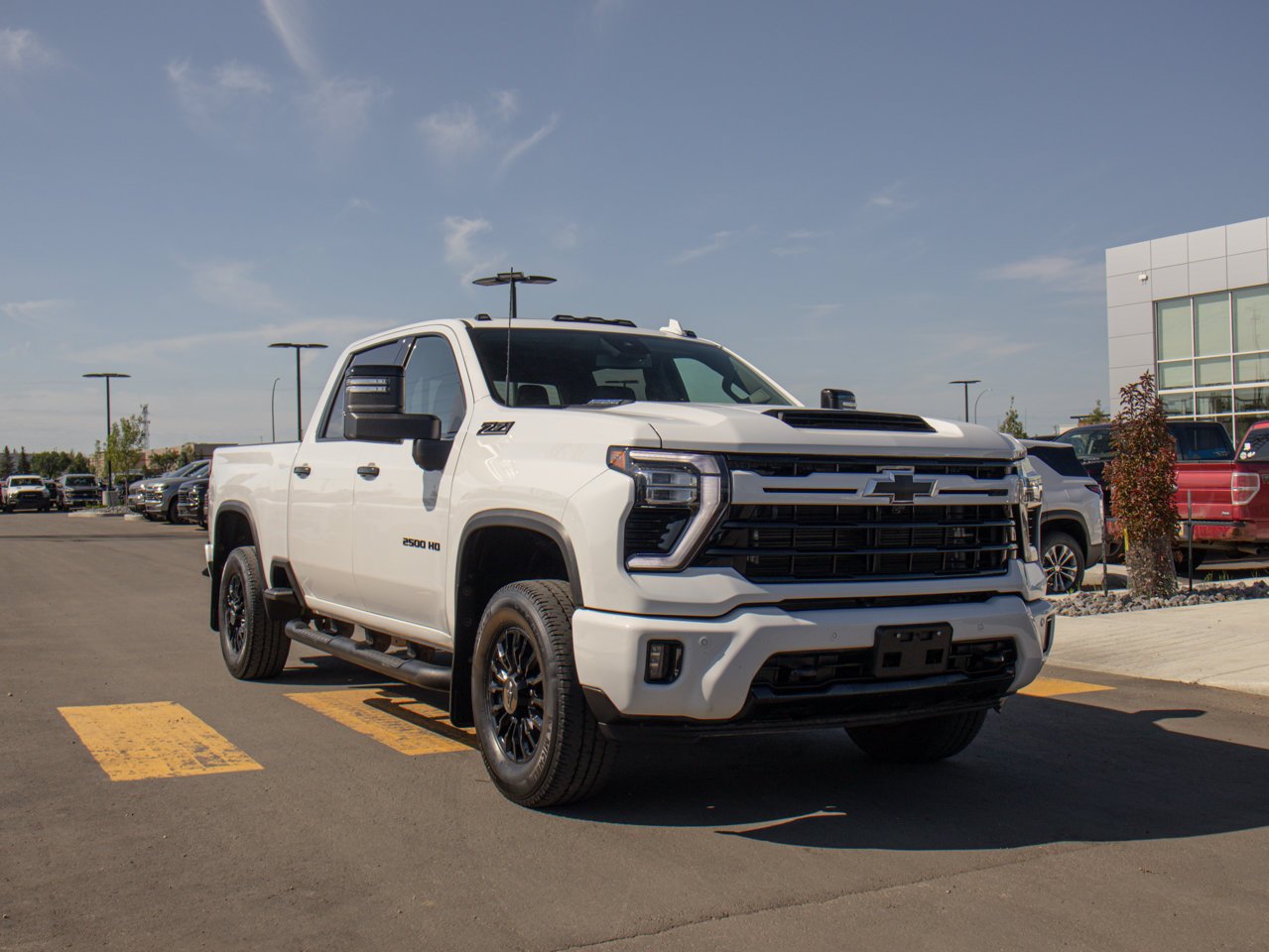 2024 Chevrolet Silverado 2500HD 4WD Crew Cab 159 LTZ White Sherwood Park - photo #12