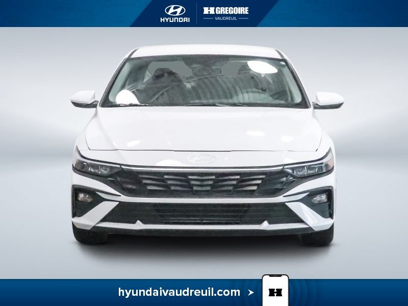 Hyundai Elantra YR830 | Preferred IVT 2025 Blanc Laval - photo #2