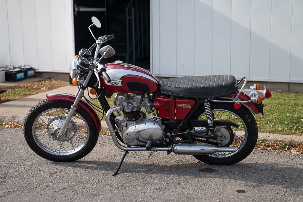 Triumph Bonneville 1972 Montréal - photo #2