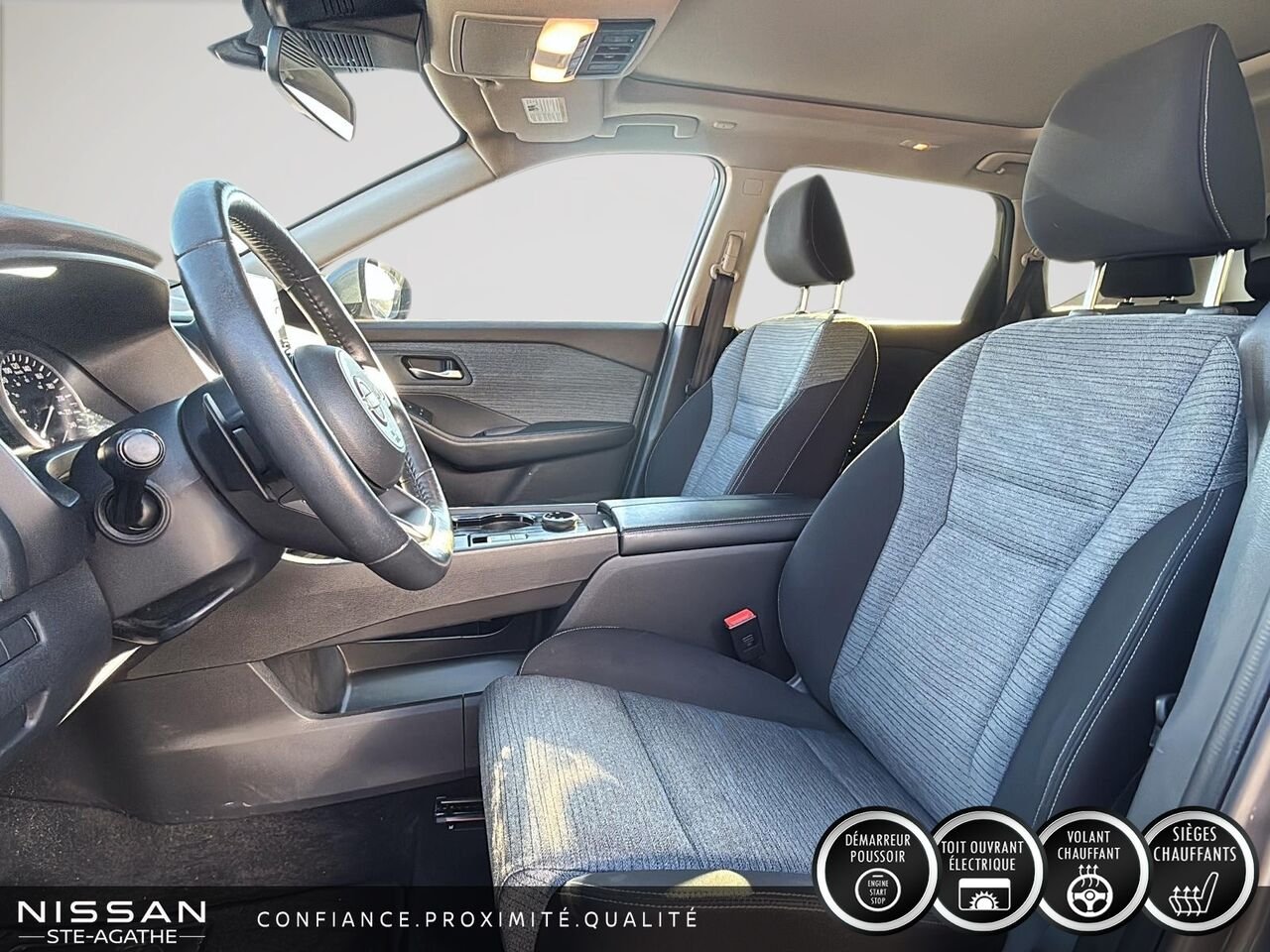 Nissan Rogue SV TI | 1 PROPRIÉTAIRE | TOIT OUVRANT PANORAMIQUE | CAMÉRA 360° | CARPLAY 2023 Gris Saint-Jérôme - photo #7