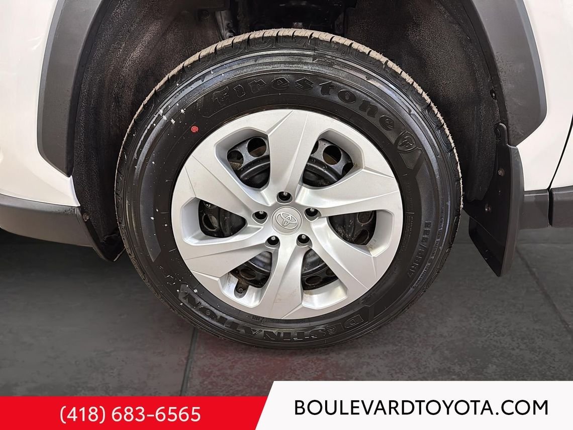 Toyota RAV4 531716-114 | LE 2024 Blanc Québec - photo #13
