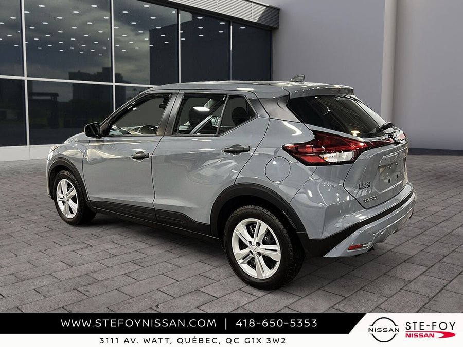 Nissan KICKS PLAY S TA S TA 2025 Gris