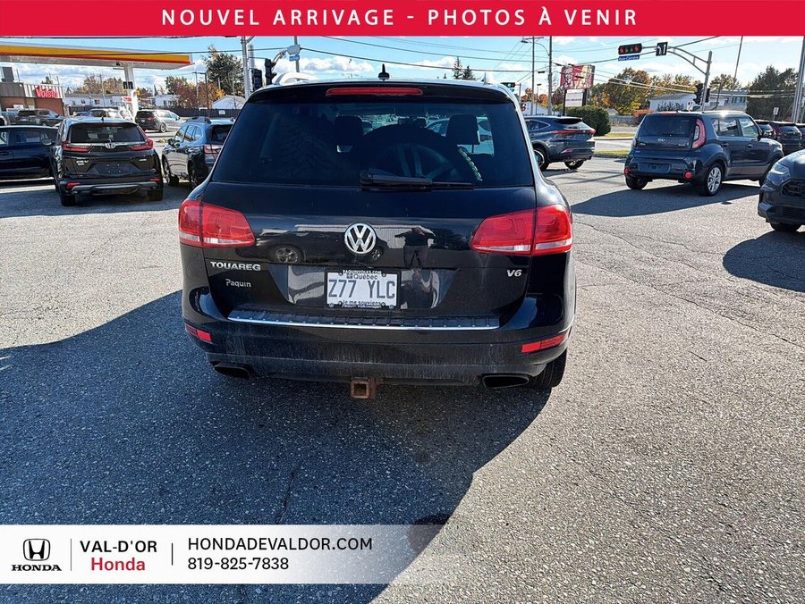 2014 Volkswagen Touareg 4dr 3.6L Lux Black