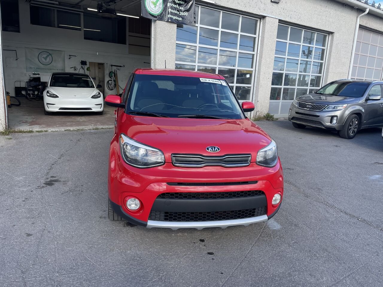 2017 Kia Soul Red  - photo #2