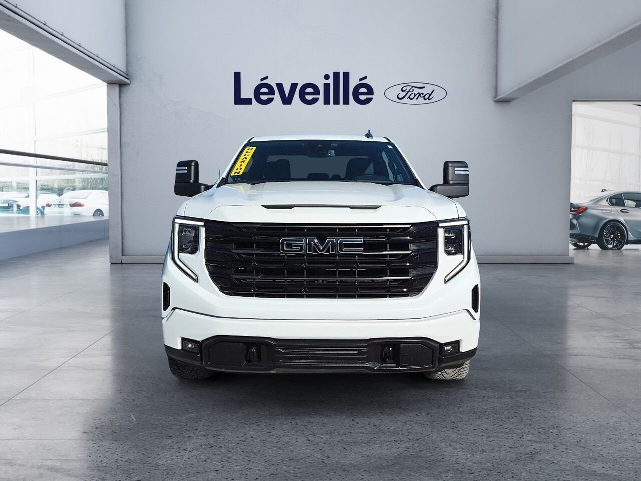 GMC Sierra 1500 2F480A | Elevation 5.3L ** GR. PROTECTION ** GROS MIRROIRS ** 157 po 2023 Blanc Saint-Jérôme - photo #1