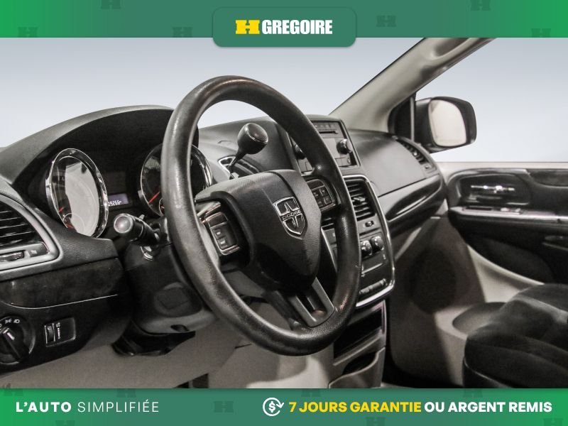 Dodge GR Caravan 2019 Gris Blainville - photo #11