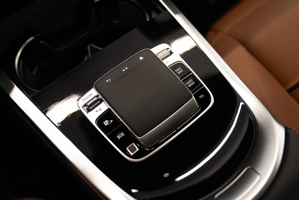 Mercedes-Benz Classe-G G 63 AMG 2027 Vert Kirkland - photo #19
