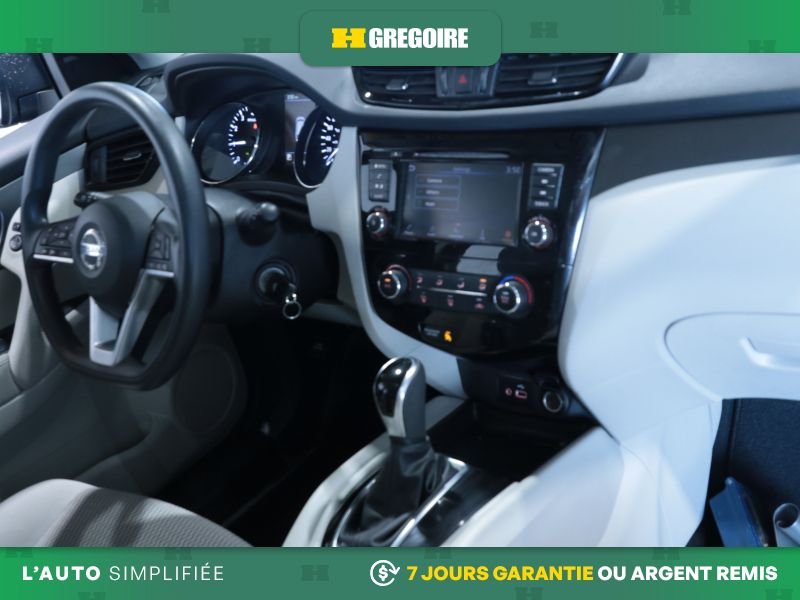 2019 Nissan Qashqai Blue Saint-Eustache - photo #24