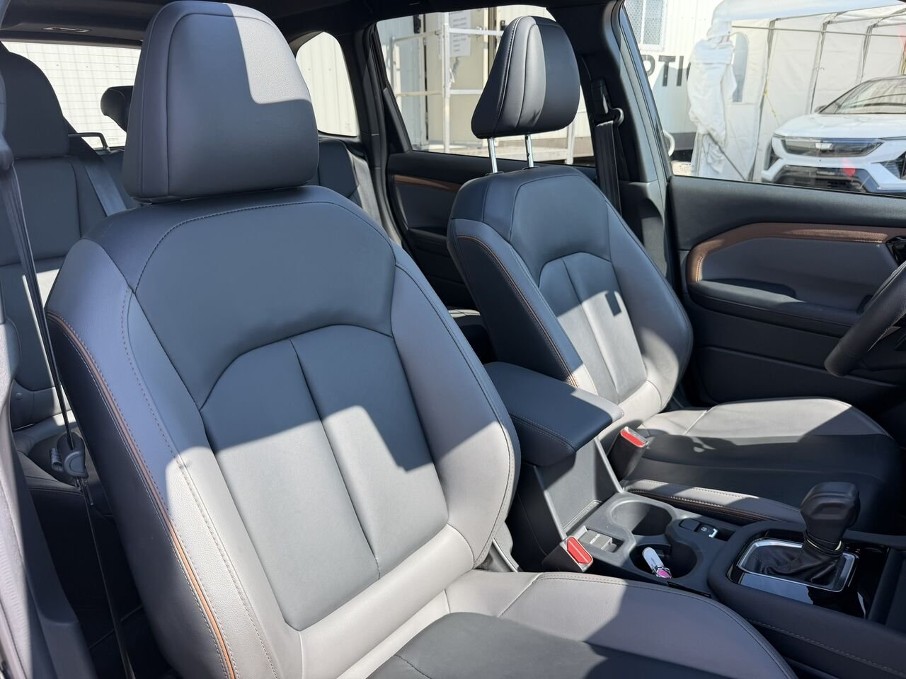 2025 Subaru Forester Sport Black Laval - photo #19