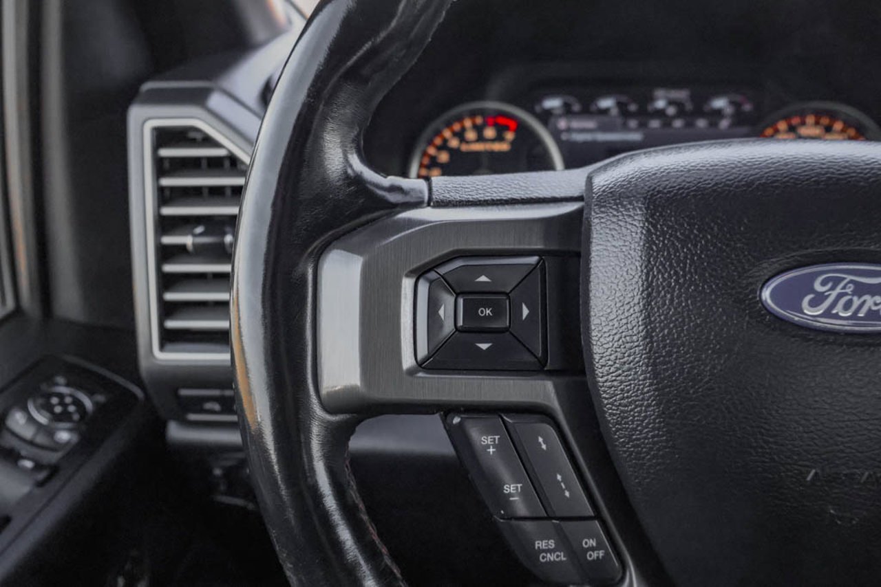 2017 Ford F-150 4WD SuperCrew 145 Limited Black Sherwood Park - photo #19