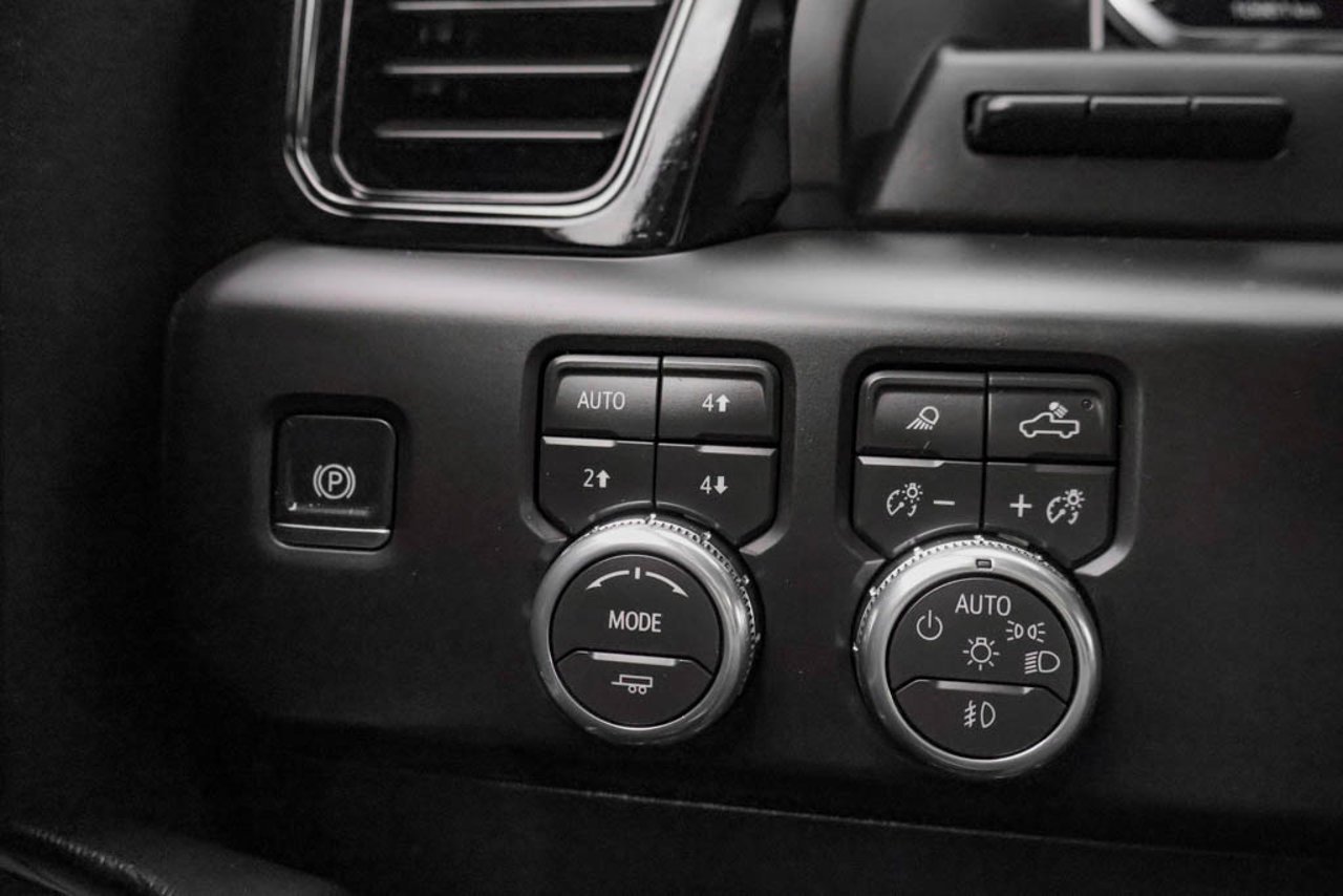 2026 GMC Sierra 1500 4WD Crew Cab 147 AT4X Grey Sherwood Park - photo #18