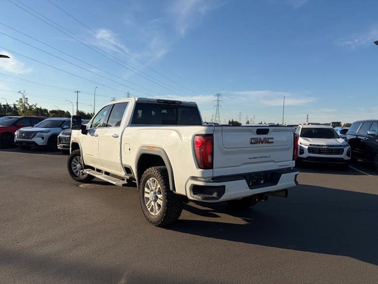 2021 GMC Sierra 3500HD 4WD Crew Cab 159 Denali White Sherwood Park - photo #3