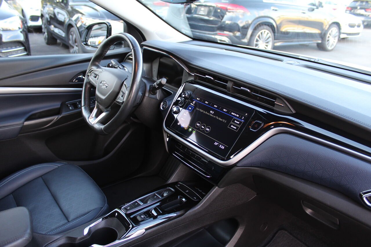 Chevrolet Bolt EUV VIN: 1G1FZ6S05P4147636 2023 Blanc Sainte-Rose - photo #6